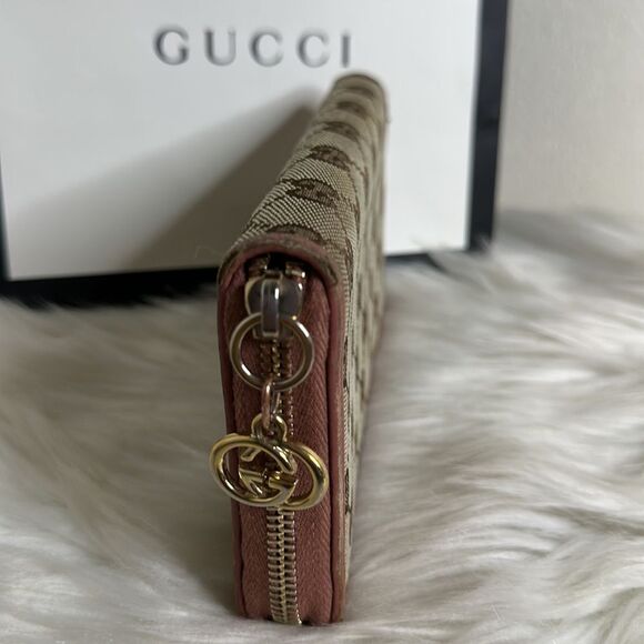 💯Authentic Gucci Zipped Around Long Wallet🍀 - Picture 8 of 17